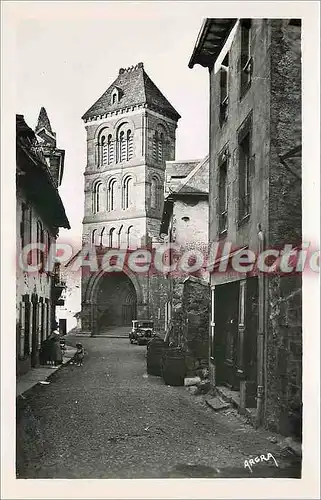 Ansichtskarte AK Salers (Cantal) L'Eglise (12e s)