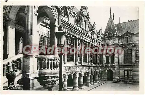 Ansichtskarte AK La Rochelle (Ch Mme) Facade interieure de l'Hotel de Ville