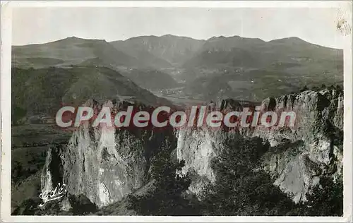 Cartes postales L'Auvergne Dent du Marais Vallee  de Chandy et massif du Sancy