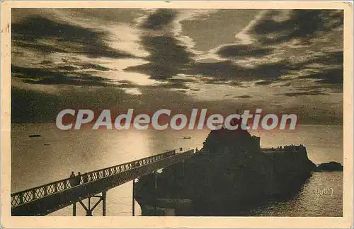 Cartes postales Biarritz (B P) Coucher de Soleil sur le Rocher de la Vierge