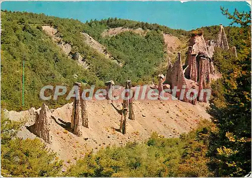 Cartes postales moderne Les Alpes Sur la route savines le Lac Barcelonnette les Demoiselles Coiffees du Sauze (1050 m)