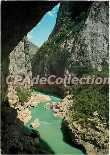 Cartes postales moderne Le Grand Canon du Verdon le fond des Gorges par les Tunnels et la Baume aux Pigeons