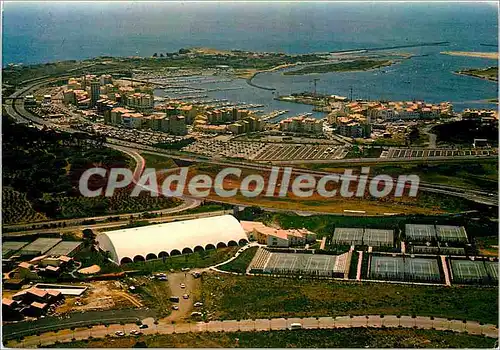 Cartes postales moderne Cap d'Agde Vue aerienne au premier plan le club de tennis Barthes