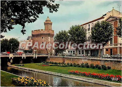 Cartes postales moderne Perpignan (Pyr Or) Le Castillet (XIVe s) et les quais fleuris de la Basse