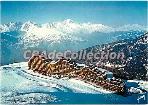 Moderne Karte Aime la Plagne (Savoie) (Alt 2100 m) Vue sur la Station en hiver et dans le fond la chaine du M