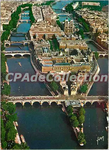 Cartes postales moderne En survolant Paris L'Ile de la Cite et la Seine le Pont Neuf le Palais de Justice la Sainte Cha