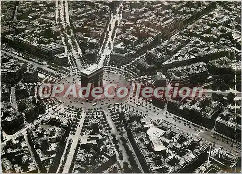 Cartes postales moderne Paris l'Arc de Triomphe et la place de Triomphe et la Place de l'Etole