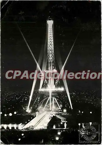 Cartes postales moderne Paris La Tour Eiffel illumine