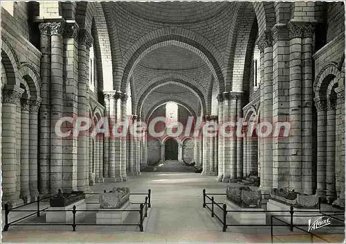 Moderne Karte Fontevrault l'Abbaye (Maine et Loire) L'eglise abbatiale (XIIe s) Interieur au premier plan les