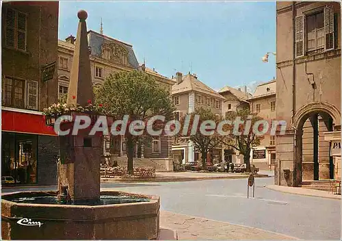 Cartes postales moderne St Jean de Maurienne (Savoie) Pittoresque fontaine place de la Cathedrale