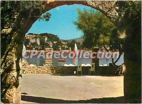 Cartes postales moderne Ile de Bendor (Var) France centre internationl de Tourisme dans les Baies du Soleil vue sur Ban