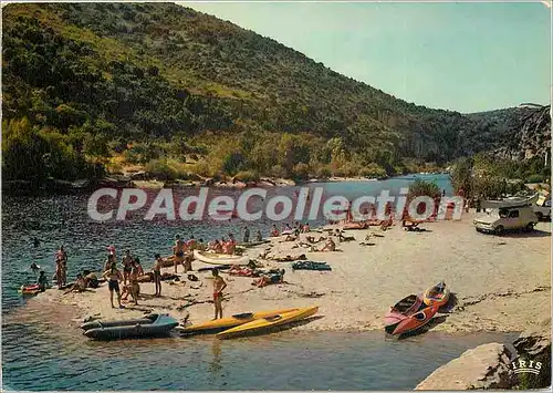 Cartes postales moderne Ardeche Pittoresque la Plage de Sauze a la sortie des gorges de l'Ardeche a St Martin d'Ardeche