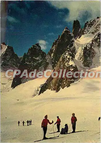 Cartes postales moderne Au pays du Mont Blanc Ski en Vallee dans le decor des Aiguilles