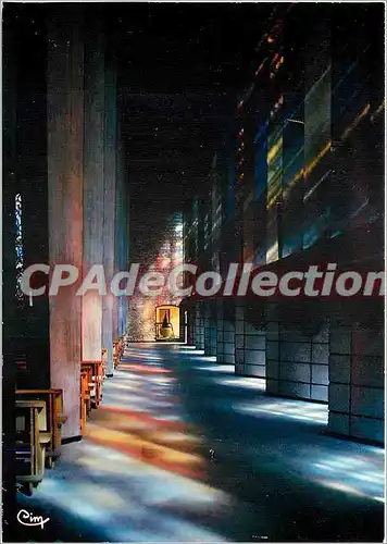 Cartes postales moderne Epinal (Vosges) Eglise N D au Cierge Bas cote Epitre