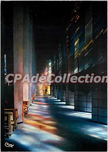 Cartes postales moderne Epinal (Vosges) Eglise N D au Cierge Bas Cote Epitre