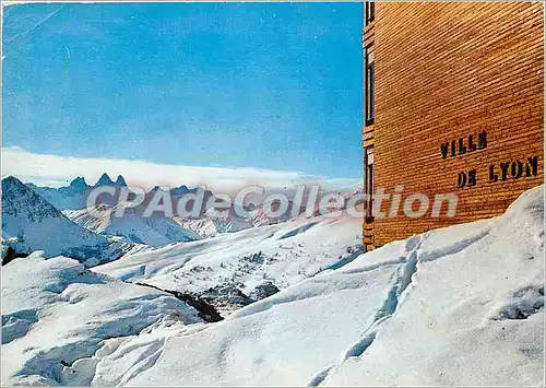 Cartes postales moderne La Toussuire chalet de la Ville de Lyon Panorama sur les Aihuilles d'Arvrs