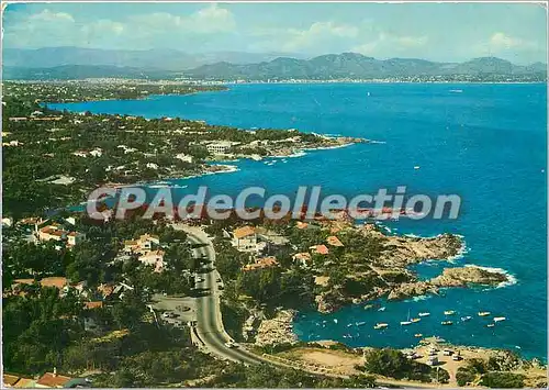 Cartes postales moderne La Cote d'Azur Les Issambres (Var) le Village Provencal