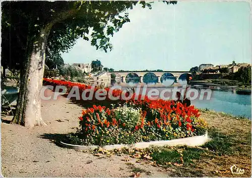 Cartes postales moderne Vallee de la Dordogne Bergerac (Dordogne) Le Pont et les Rives de la Dordogne