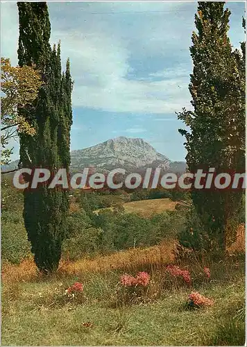 Cartes postales moderne La Cite de Roy Rene Aix en Provence Montagne Sainte Victoire