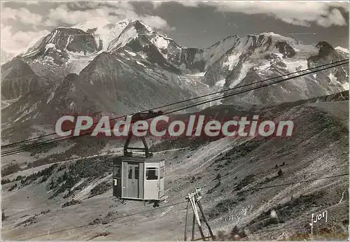 Cartes postales moderne St Gervais les Bains (Hte Savoie) Telepherique du Mont d'Arbois et le Mont Blanc