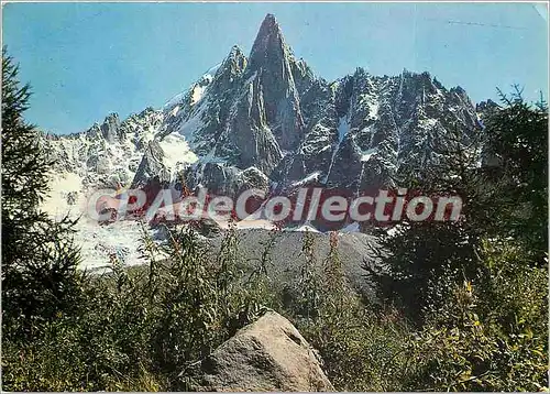 Cartes postales moderne Chamonix Mont Blanc Hte Sav) Le Dru (3 754 m) les Flammes de Pierre