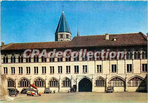 Cartes postales moderne Cluny (S et L) l'Abbaye actuellement Ecole Nationale des Arts et Metiers)