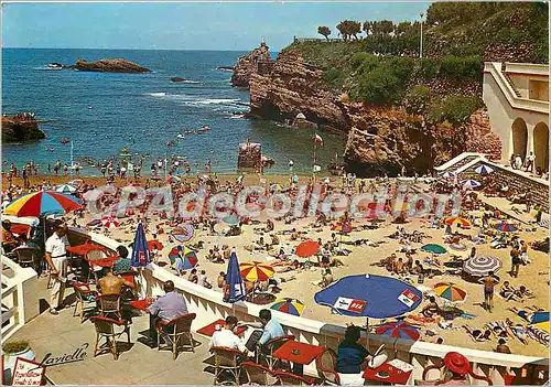 Cartes postales moderne Biarritz La Plage du Port Vieux Au fond le rocher de la Vierge