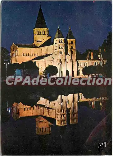 Cartes postales moderne Paray le Monial (Saone et Loire) La Basilique (XIe et XIIe s) et la Bourbince
