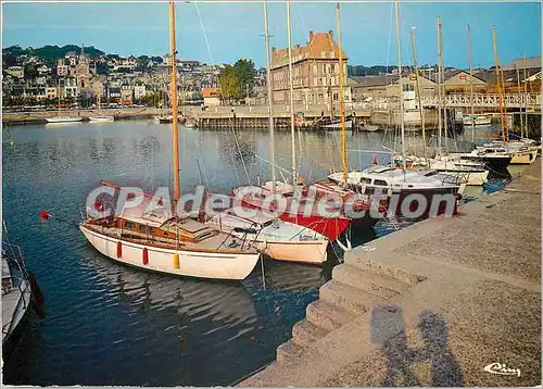 Cartes postales moderne Trouville (Calvados) Vue des Quais les Yachts