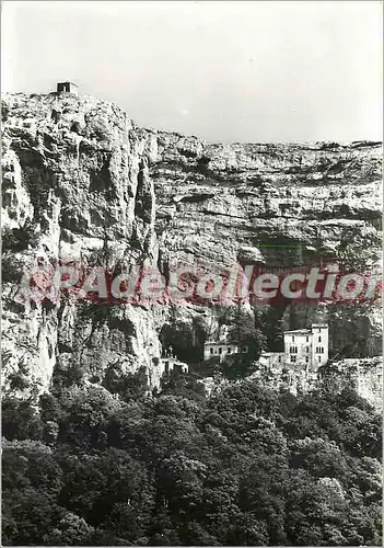 Cartes postales moderne La Ste Baume Le Saint Pillon et la Grotte