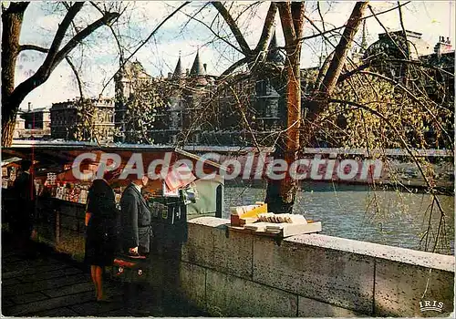 Cartes postales moderne Paris la Conciergerie les Bouquinistes