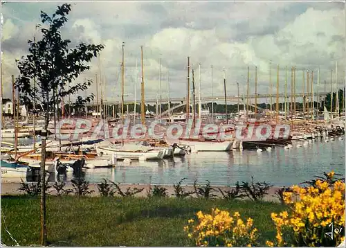 Cartes postales moderne La Bretagne en Couleurs La Trinite sur mer le Port de plaisance et le pont de Kerisper