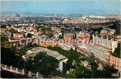 Cartes postales moderne L'Auvergne Royat Dans le fond Clermont Ferrand