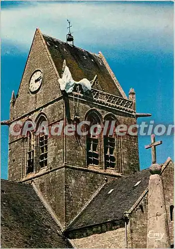 Cartes postales moderne Sainte Mere Eglise (Manche) L'eglise (XIIIe s) et le Calvaire