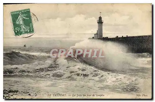 Cartes postales Le Treport la Jetee un jour de Tempete