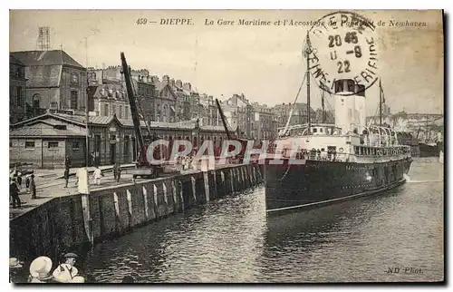 Cartes postales Dieppe la Gare Maritime et l'Accostage du Paquebot de Newhaven Bateau