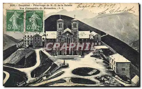 Cartes postales Dauphine Pelerinage de Notre Dame de la Salette vue d'ensemble du Monstere