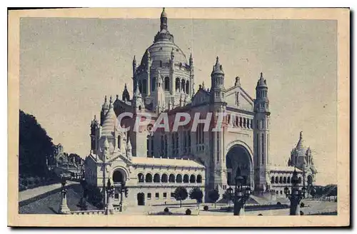 Cartes postales La Basilique de Lisieux Vue d'ensemble