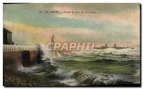 Cartes postales Le Havre entree du port par gros temps