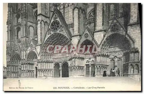 Ansichtskarte AK Bourges Cathedrale Les Portails