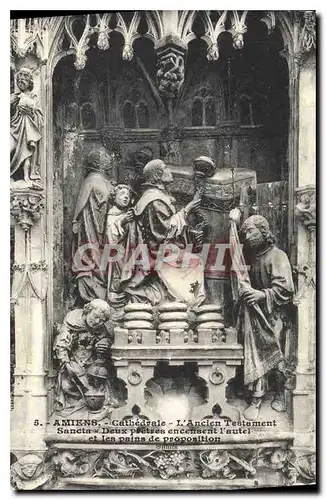Cartes postales Amiens Cathedrale l'Ancien Testament Sancta Deux pretres encensent l'autel et les paina de propo