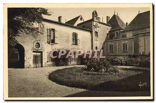 Ansichtskarte AK Prisse Saone et Loire Cour d'honneur du chateau de Monteau Lamartine y passa plusieurs mois