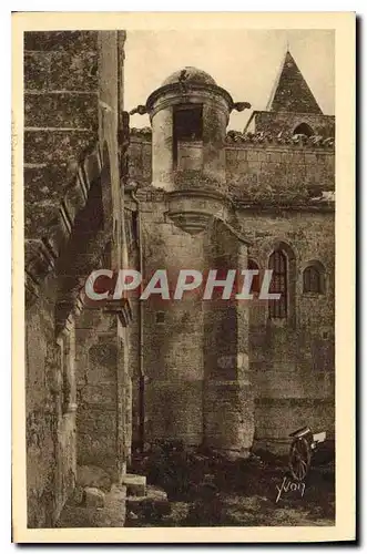 Cartes postales Les Baux B du R La Lanterne des Morts