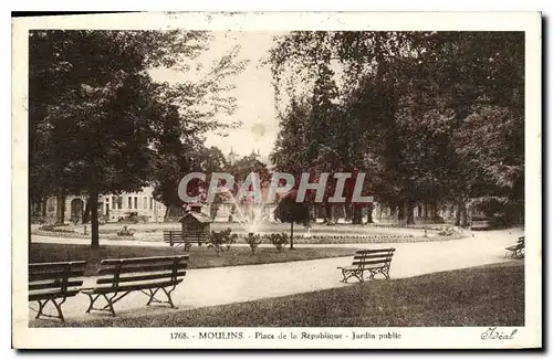 Ansichtskarte AK Moulins Place de la Republique jardin public