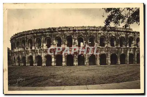 Cartes postales Nimes Gard Les Arenes