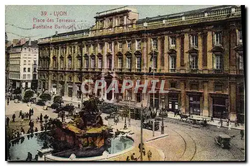 Ansichtskarte AK Lyon Place des Terreaux Fontaine Bartholdi