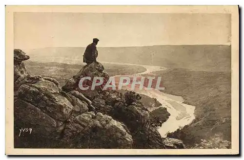 Ansichtskarte AK Paysages et Pierres de Provence Le Verdon a sa sortie des Gorges pres du Village d'Aiguines Var