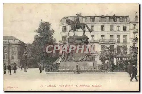 Cartes postales Lille Place Richebe le monument Faidberbe