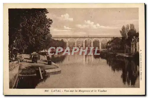 Cartes postales Laval Vue sur la Mayenne et le Viaduc