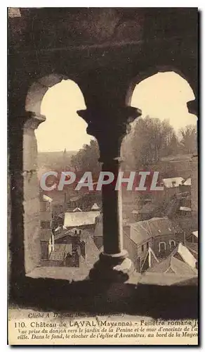 Cartes postales Chateau de Laval Mayenne Fenetre romaine jumelee Vue prise du donjon vers le jardin de la Penine
